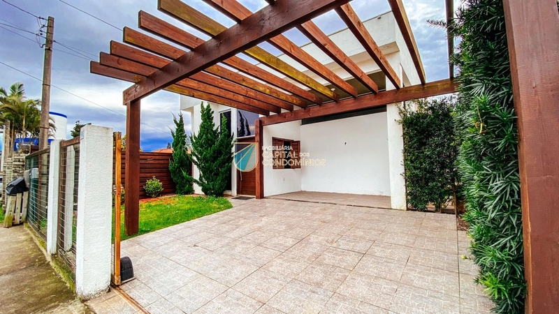 Casa em Atlântida: 3ª foto da galeria de imagens do imóvel