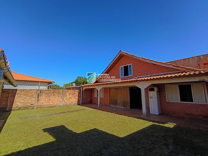 Casa no centro: 4ª foto da galeria de imagens do imóvel