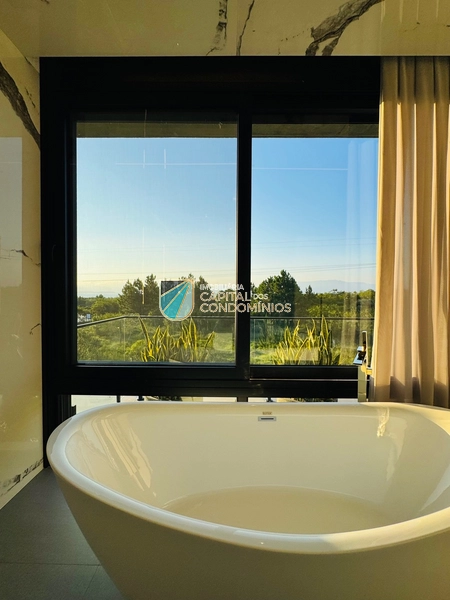 Sobrado com vista para a Lagoa dos Quadros no Condomínio Capão Ilhas: 34ª foto da galeria de imagens do imóvel