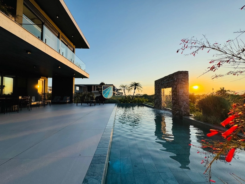 Sobrado com vista para a Lagoa dos Quadros no Condomínio Capão Ilhas: 52ª foto da galeria de imagens do imóvel