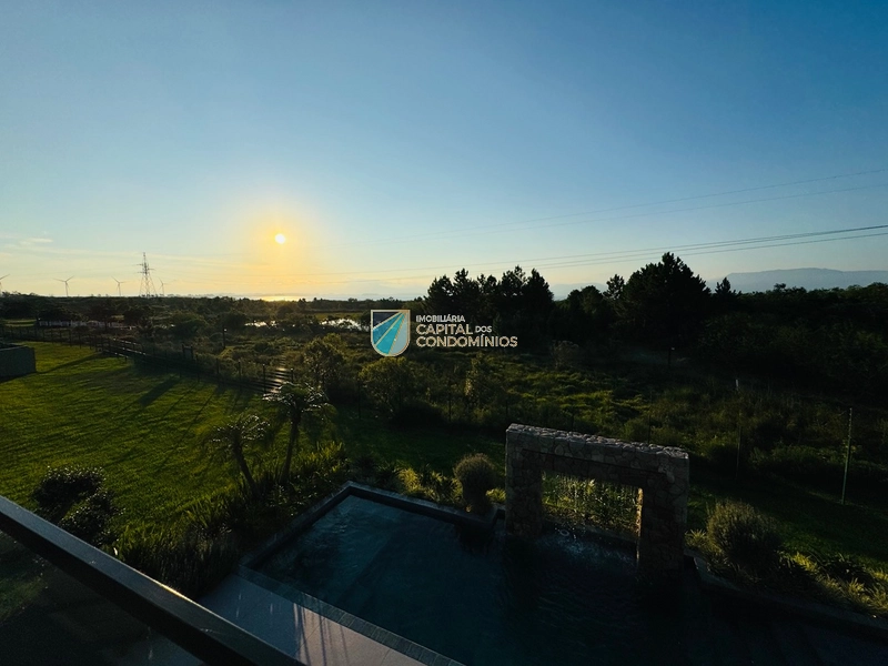 Sobrado com vista para a Lagoa dos Quadros no Condomínio Capão Ilhas: 35ª foto da galeria de imagens do imóvel