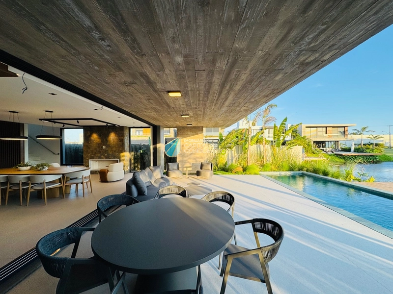 Belo sobrado beira lago no Condomínio Sense em Xangri-lá: 22ª foto da galeria de imagens do imóvel