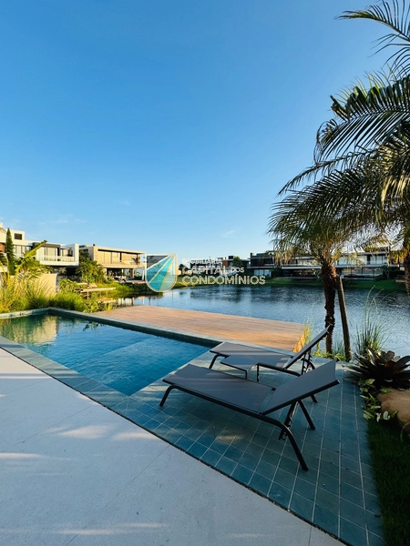 Belo sobrado beira lago no Condomínio Sense em Xangri-lá: 23ª foto da galeria de imagens do imóvel