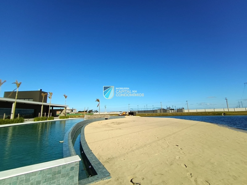 Excelente lote beira lago no Condomínio Allure Beach Condo: 3ª foto da galeria de imagens do imóvel