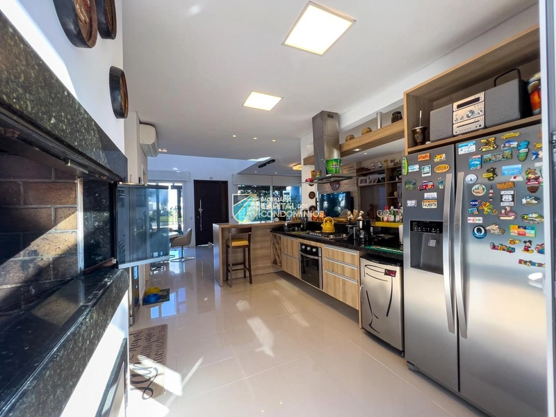 Sobrado mobiliado com vista para o lago no condomínio Las Palmas: 24ª foto da galeria de imagens do imóvel