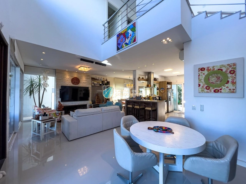 Sobrado mobiliado com vista para o lago no condomínio Las Palmas: 6ª foto da galeria de imagens do imóvel