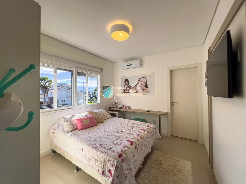 Sobrado mobiliado com vista para o lago no condomínio Las Palmas: 32ª foto da galeria de imagens do imóvel