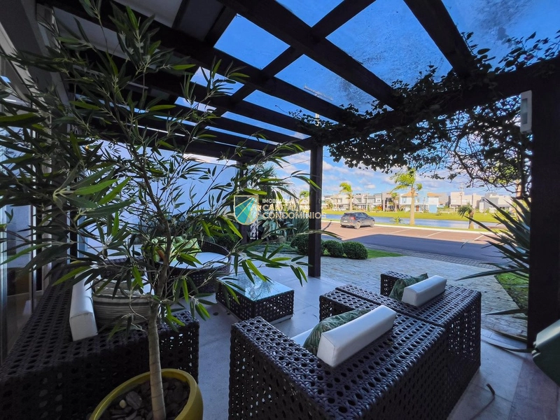 Sobrado mobiliado com vista para o lago no condomínio Las Palmas: 5ª foto da galeria de imagens do imóvel