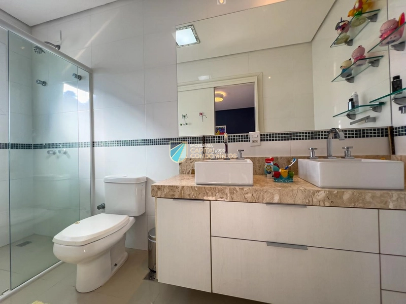 Sobrado mobiliado com vista para o lago no condomínio Las Palmas: 14ª foto da galeria de imagens do imóvel