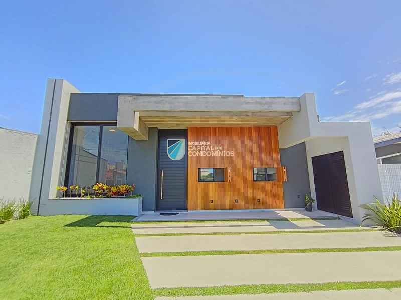 Casa térrea nova próximo ao mar!