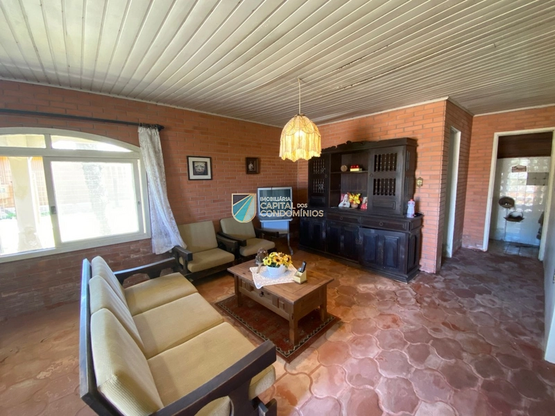 Casa ao lado da área verde no centro de Xangri-lá: 4ª foto da galeria de imagens do imóvel