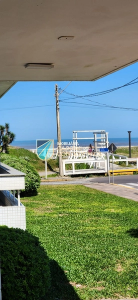 Apartamento no centro de Atlântida com vista para o mar: 26ª foto da galeria de imagens do imóvel