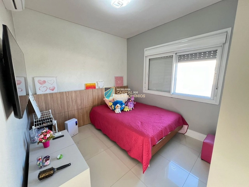 Sobrado com piscina: 37ª foto da galeria de imagens do imóvel