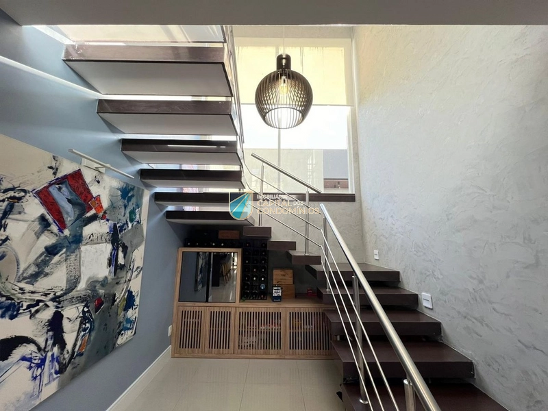 Sobrado com piscina: 43ª foto da galeria de imagens do imóvel