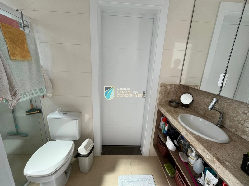 Sobrado na beira do lago do Quintas do lago: 47ª foto da galeria de imagens do imóvel