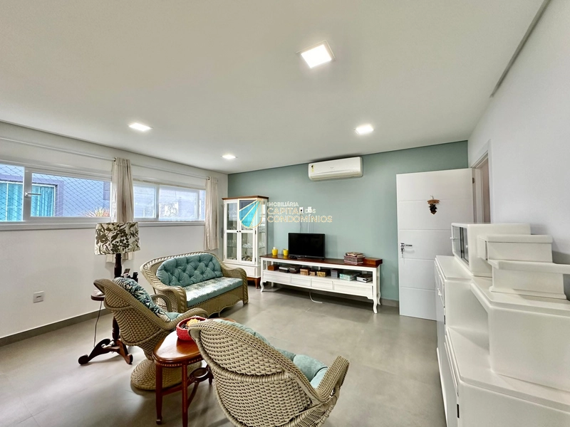 Sobrado na beira do lago do Quintas do lago: 12ª foto da galeria de imagens do imóvel