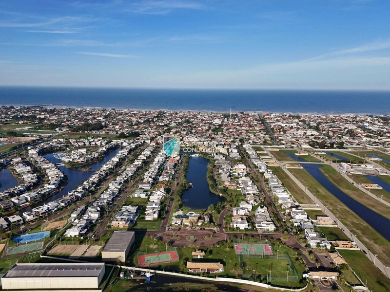 Sobrado na beira do lago do Quintas do lago: 65ª foto da galeria de imagens do imóvel