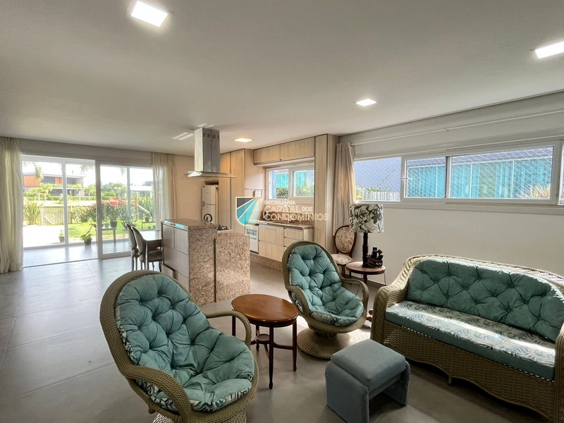 Sobrado na beira do lago do Quintas do lago: 28ª foto da galeria de imagens do imóvel