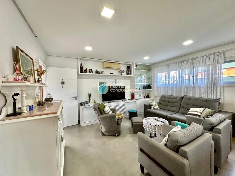 Sobrado na beira do lago do Quintas do lago: 8ª foto da galeria de imagens do imóvel