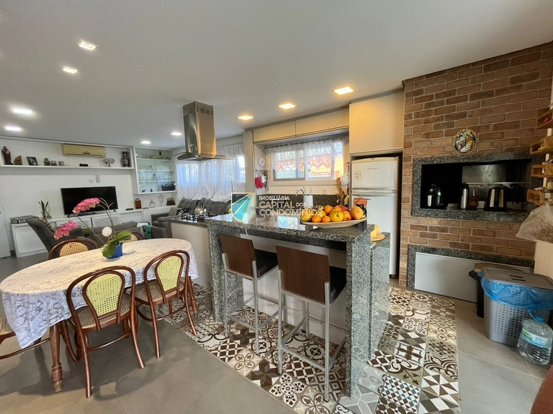 Sobrado na beira do lago do Quintas do lago: 34ª foto da galeria de imagens do imóvel