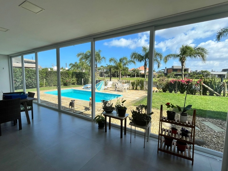 Sobrado na beira do lago do Quintas do lago: 22ª foto da galeria de imagens do imóvel