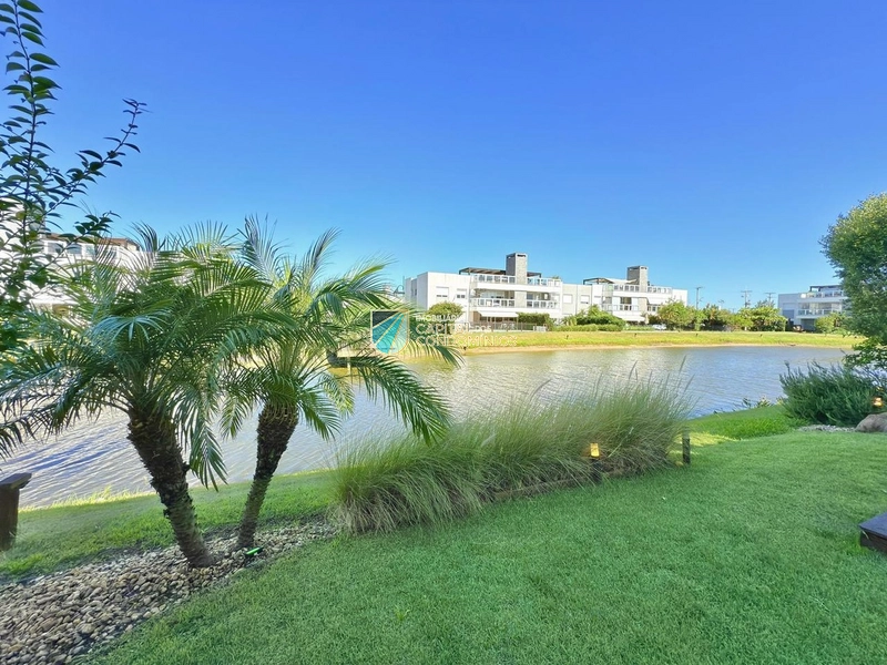 Excelente apartamento na beira do lago no condomínio Rossi Atlântida: 5ª foto da galeria de imagens do imóvel