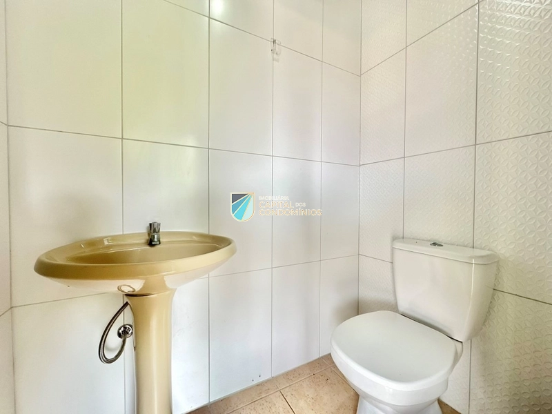 Casa térrea com piscina: 42ª foto da galeria de imagens do imóvel