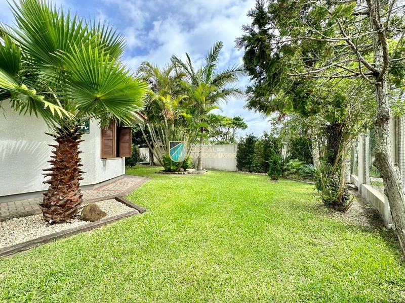 Casa térrea com piscina: 2ª foto da galeria de imagens do imóvel
