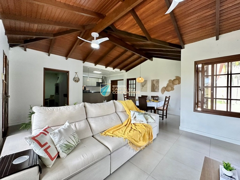 Casa térrea com piscina: 14ª foto da galeria de imagens do imóvel