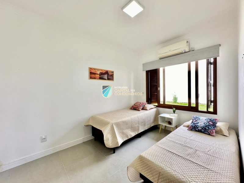 Casa térrea com piscina: 33ª foto da galeria de imagens do imóvel