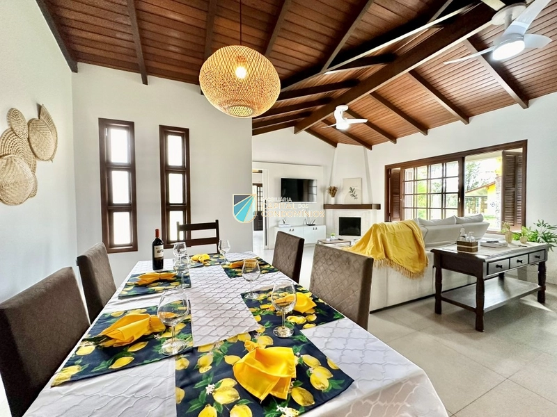 Casa térrea com piscina: 17ª foto da galeria de imagens do imóvel