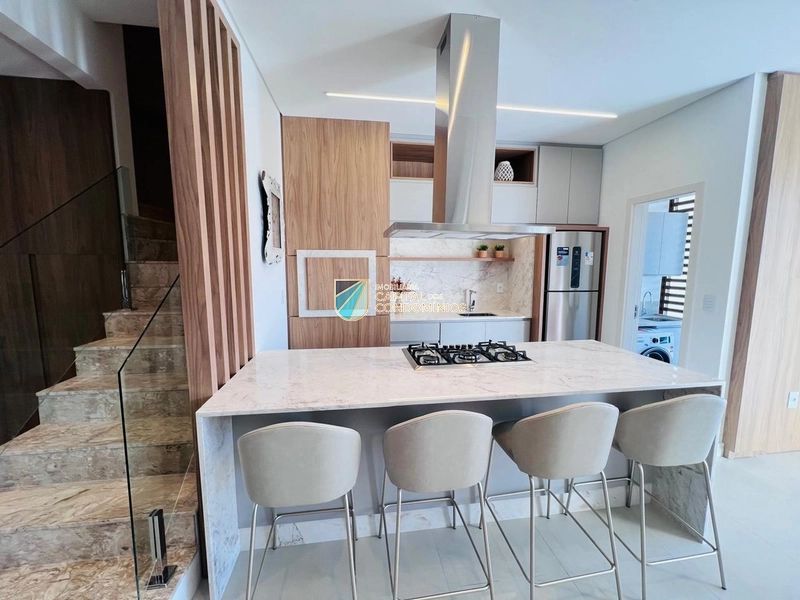 Casa beira lago, mobiliada e decorada, no condomínio Murano: 5ª foto da galeria de imagens do imóvel