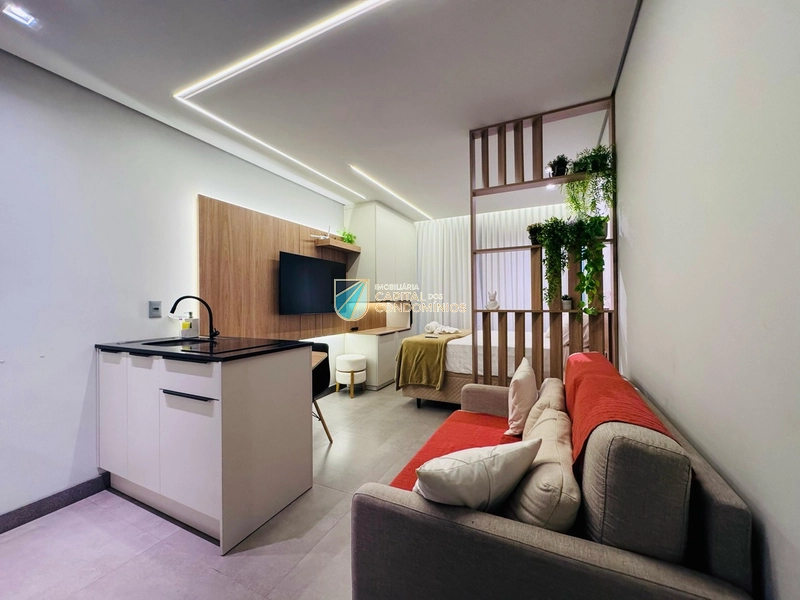 Loft finamente mobiliado na Avenida Central de Atlântida