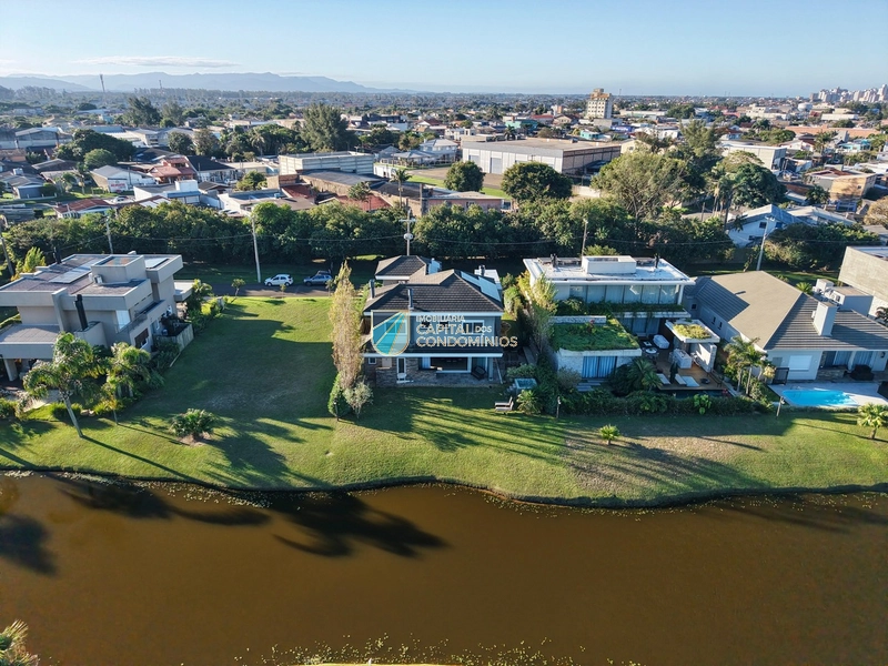 Sobrado beira lago mobiliado no condomínio VIllaggio Atlântida: 18ª foto da galeria de imagens do imóvel