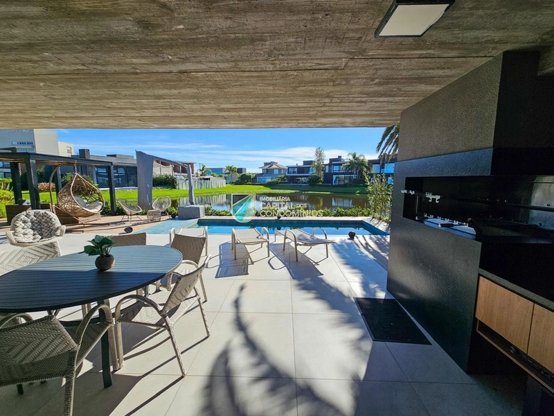 Casa térrea beira lago no Enseada: 23ª foto da galeria de imagens do imóvel