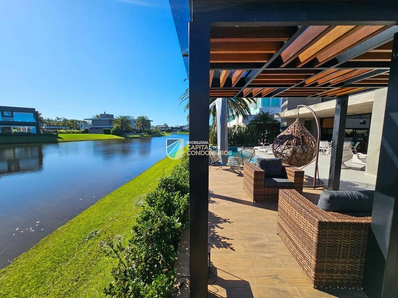 Casa térrea beira lago no Enseada: 25ª foto da galeria de imagens do imóvel