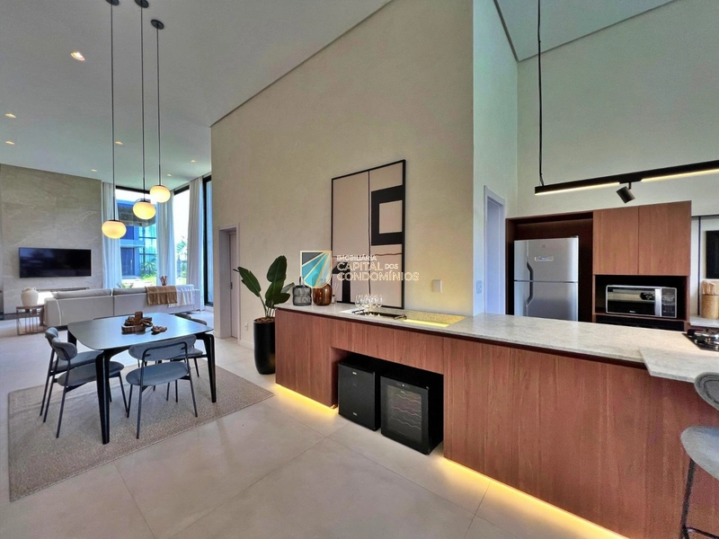 Casa térrea de esquina - beira lago: 8ª foto da galeria de imagens do imóvel