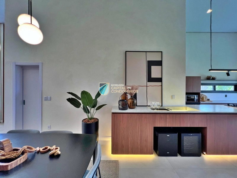 Casa térrea de esquina - beira lago: 9ª foto da galeria de imagens do imóvel