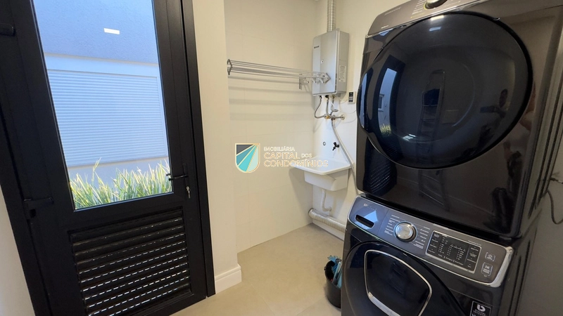 Casa térrea no Dubai: 25ª foto da galeria de imagens do imóvel