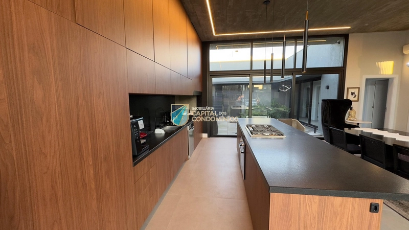 Casa térrea no Dubai: 9ª foto da galeria de imagens do imóvel