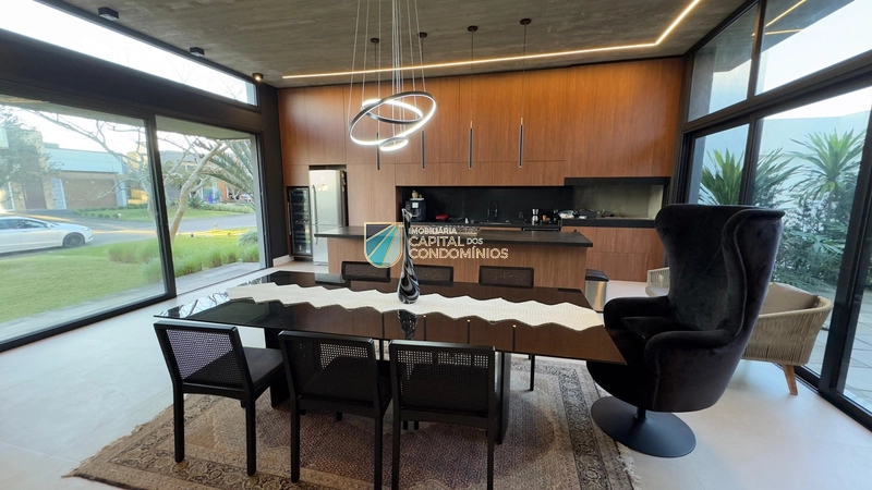 Casa térrea no Dubai: 12ª foto da galeria de imagens do imóvel