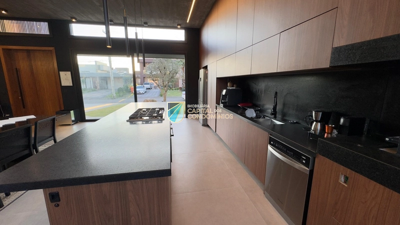 Casa térrea no Dubai: 13ª foto da galeria de imagens do imóvel