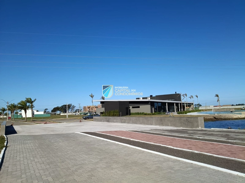 Terreno beira lago: 3ª foto da galeria de imagens do imóvel