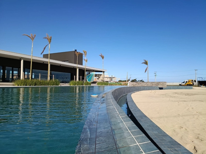 Terreno beira lago: 8ª foto da galeria de imagens do imóvel