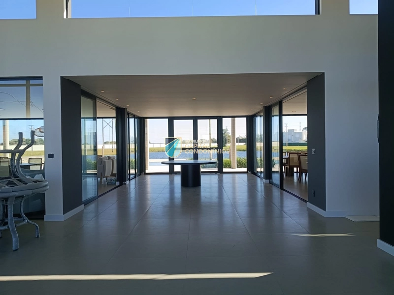 Terreno beira lago: 22ª foto da galeria de imagens do imóvel