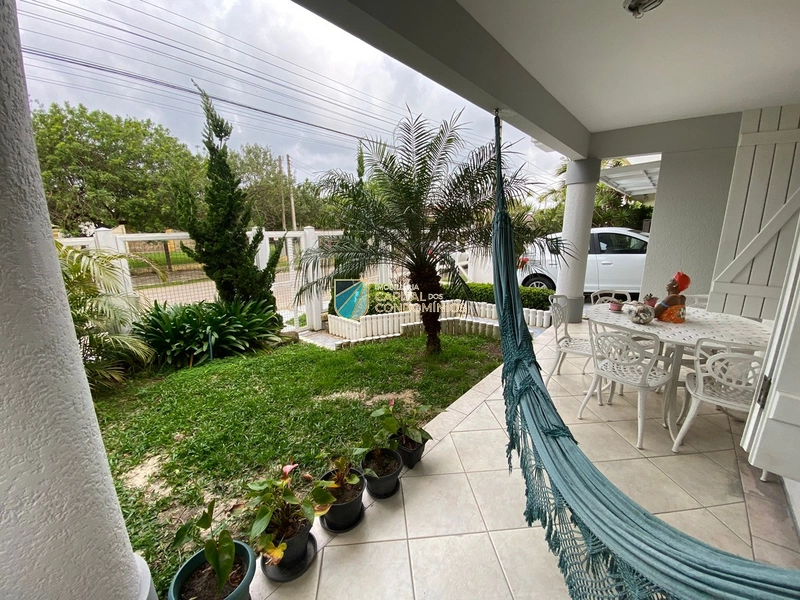 Casa térrea no centro: 3ª foto da galeria de imagens do imóvel