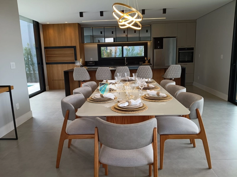 Casa nova com piscina!: 9ª foto da galeria de imagens do imóvel