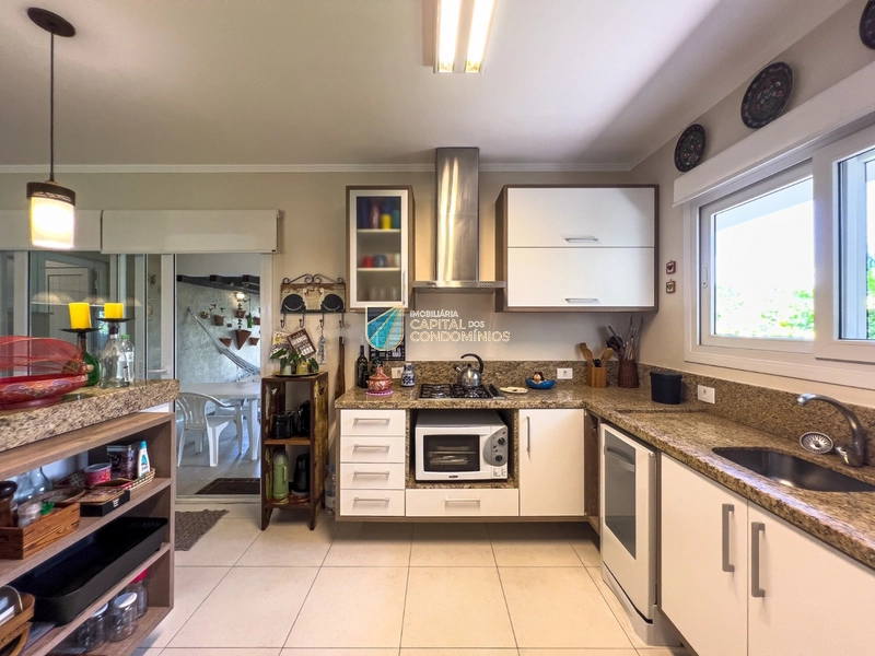 Casa térrea em frente ao clube: 15ª foto da galeria de imagens do imóvel