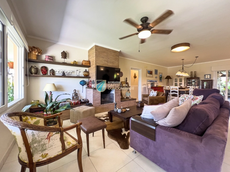 Casa térrea em frente ao clube: 7ª foto da galeria de imagens do imóvel