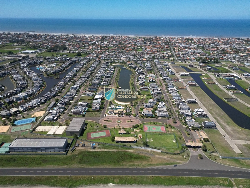 Casa térrea em frente ao clube: 26ª foto da galeria de imagens do imóvel
